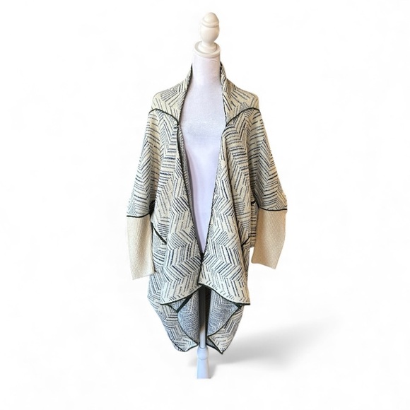 Max Sport Sweaters - Max sport women’s S/M blue cream, oversize style cardigan​​